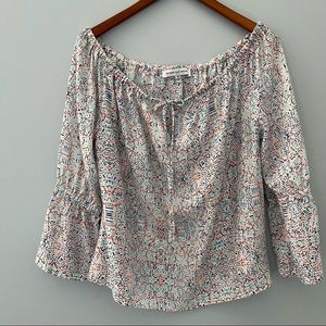 Cupcakes and Cashmere Off the Shoulder Blouse Womens Medium M Confetti Print